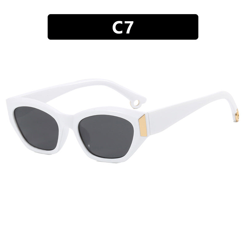 Cat Eye Sunglasses - Retro Fashion Eyewear